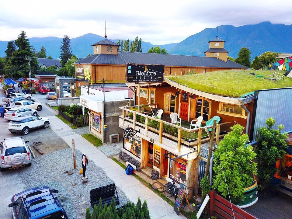 Rio Libre Pucon Party Hostel Exterior photo