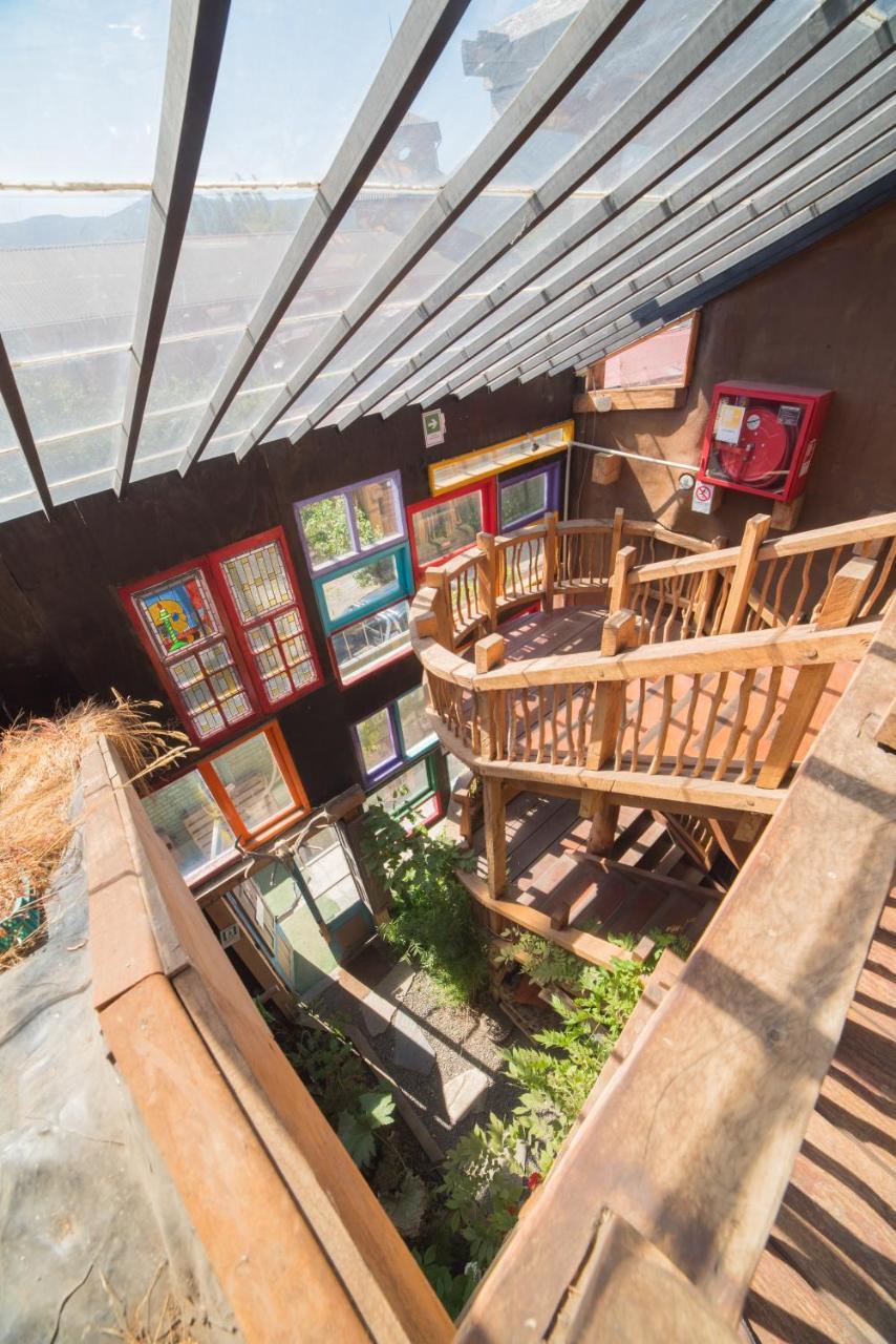 Rio Libre Pucon Party Hostel Exterior photo